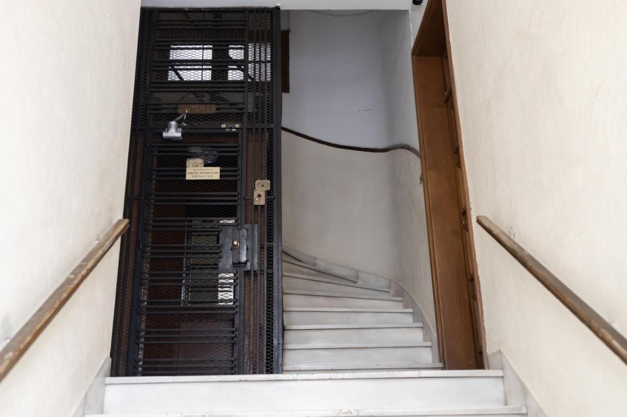 Ideal 4 Bdr Apartment In Plaka For 10! Athens Exterior photo